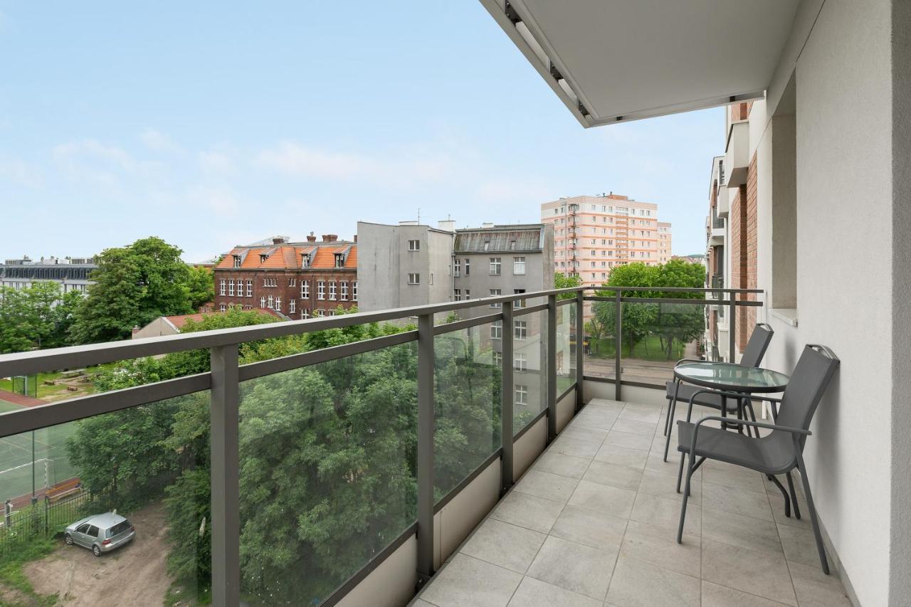 Garden Gate Apartments Old Town Parking Гданск Екстериор снимка